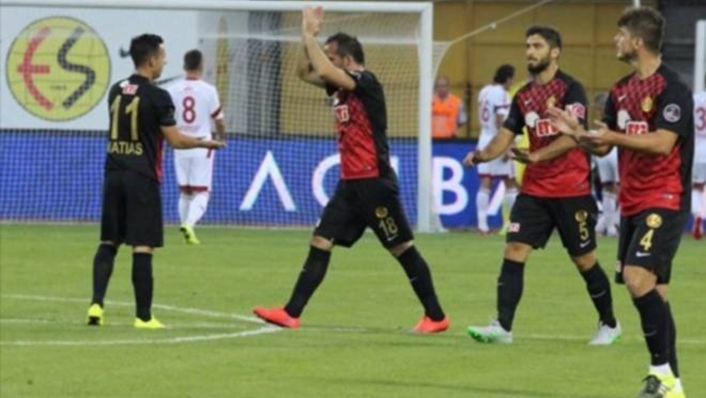 Χατ τρικ ο Γκέκας! (VIDEO)