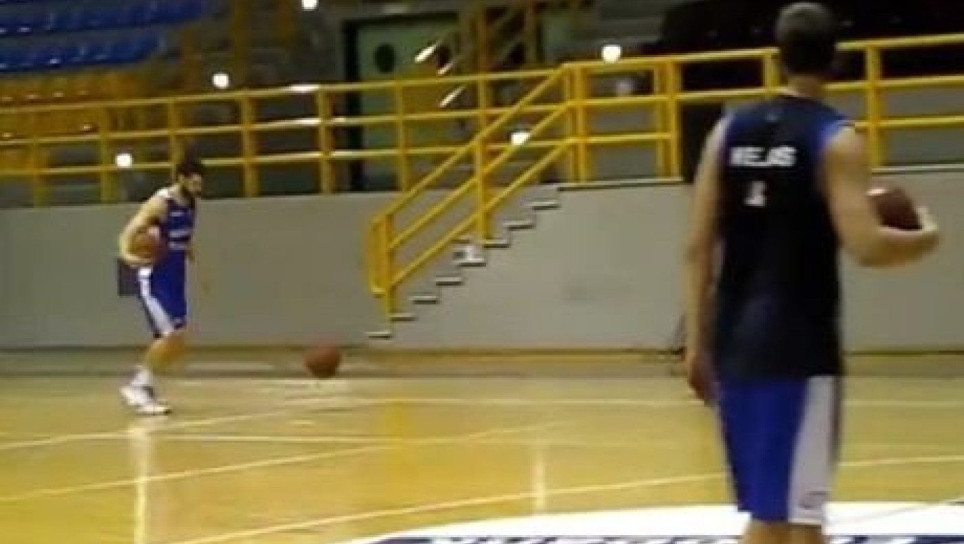 «Μάχη» στο ποδοτρίποντο για Παπανικολάου και Καλάθη (vid)