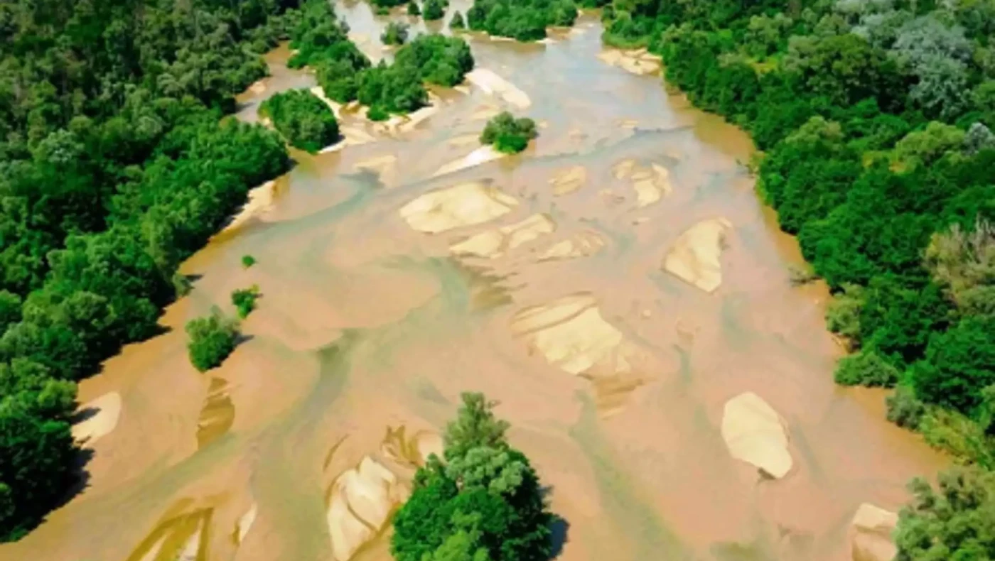 Καβάλα: Η διάβρωση «εξαφάνισε» πάνω από 1 χιλιόμετρο στην παράκτια ζώνη του ποταμού Νέστου