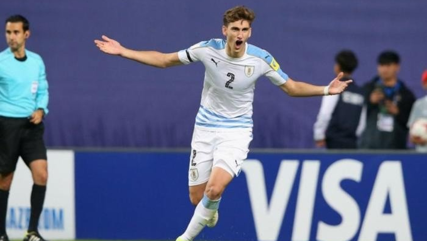 Δεν μένει μόνο στον Ρέντε ο Μπότο -Εξετάζει την περίπτωση του Εστεμπάν Μπούργος