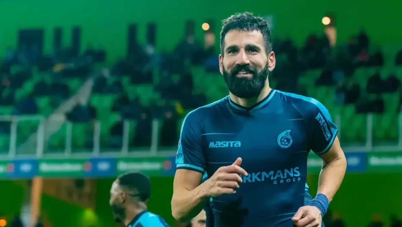 H Φορτούνα Σιτάρντ ανακοίνωσε την ανανέωση του Σιόβα