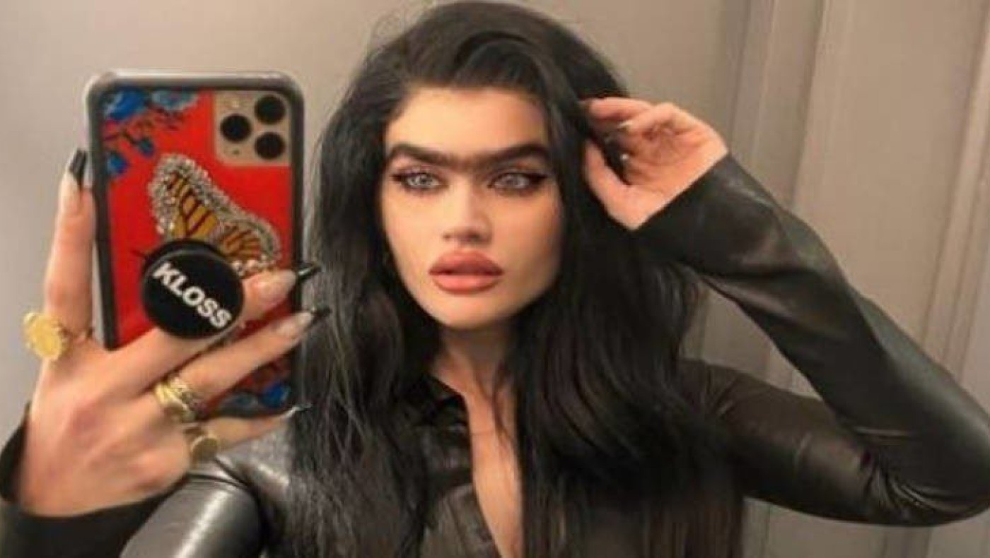 Σοφία Χατζηπαντελή: Έδειξε το στήθος της μέσα σε τρένο