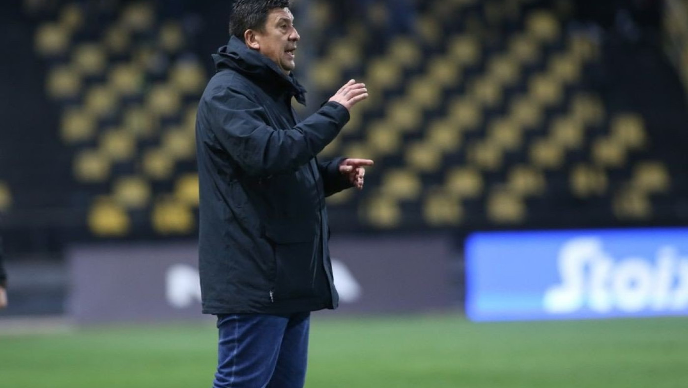 Η άμυνα είναι το Α και το Ω για τον Μπούργος