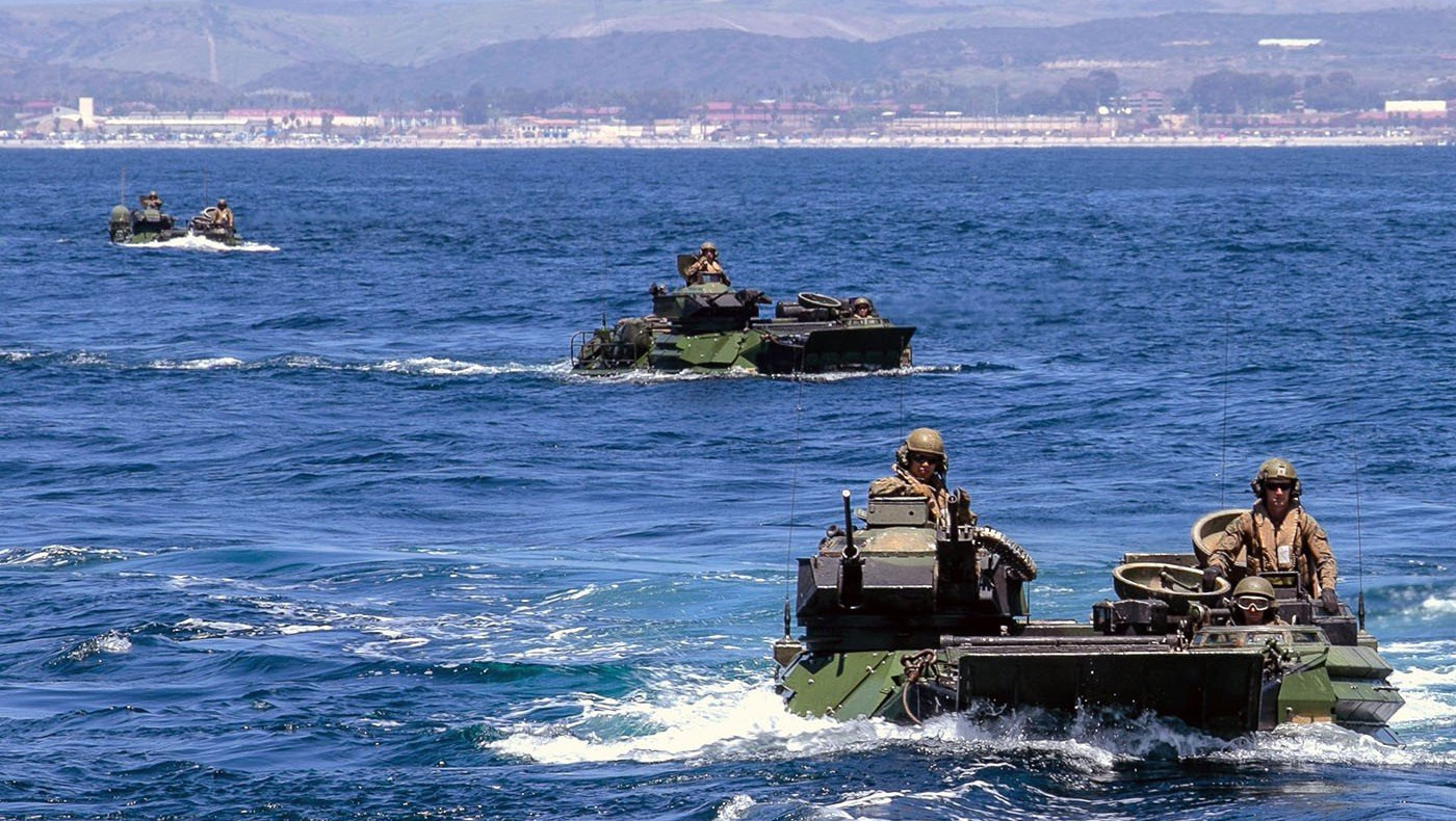 Τα μεταχειρισμένα αμφίβια τεθωρακισμένα που θέλει η Ελλάδα