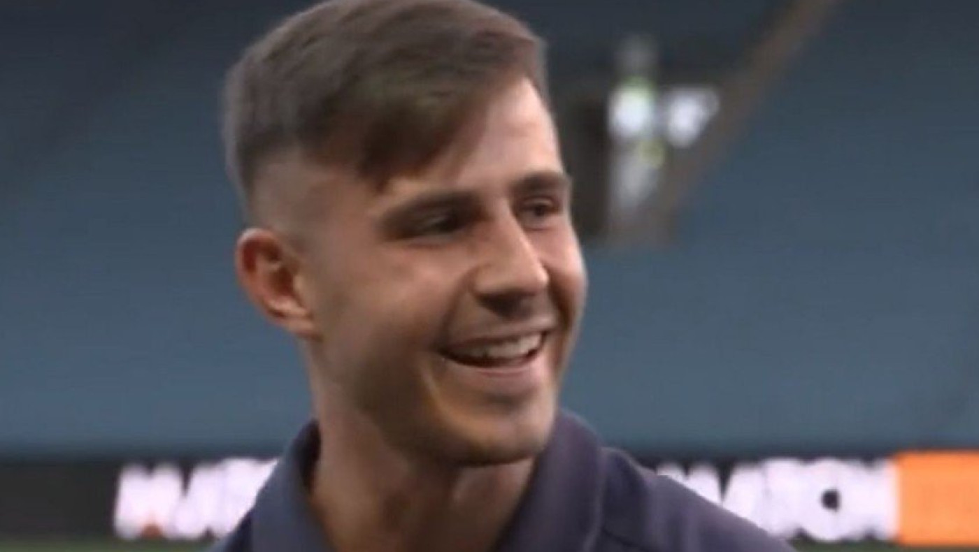 Επικός Πέλκας δίνει νέους ρόλους στους συμπαίκτες του στην Εθνική: DJ ο Χατζηγιοβάνης, διανομέας ο Ρότα