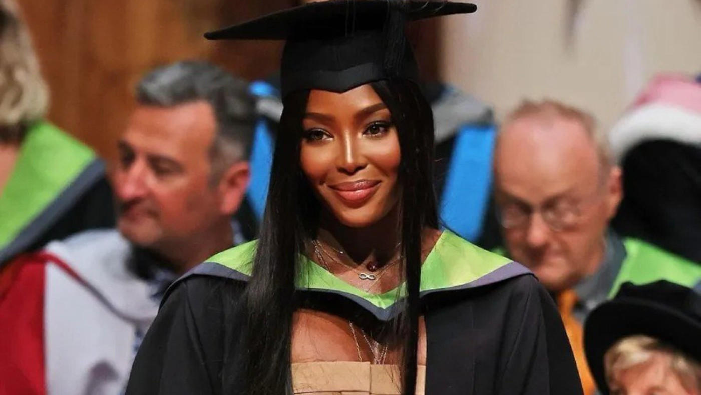 Αναγορεύτηκε επίτιμη διδάκτωρ η Ναόμι Κάμπελ