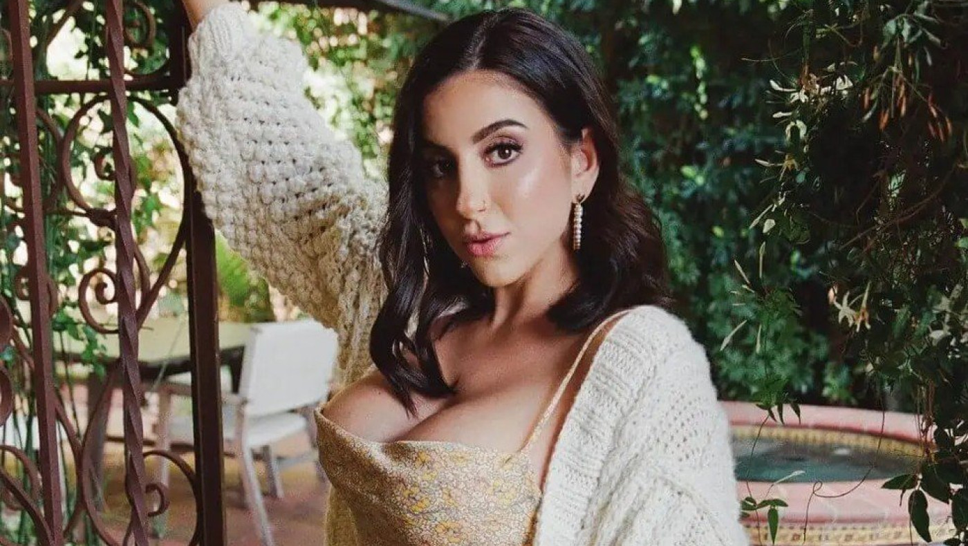 «Είμαι υπερβολικά όμορφη, με κοιτούν στον παιδικό σταθμό λες και θα τους φάω τον άντρα»