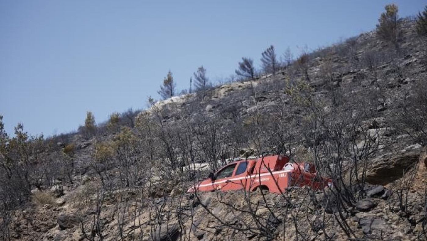 Φωτιά στην Πεντέλη: 126 σπίτια και μια εκκλησία κάηκαν