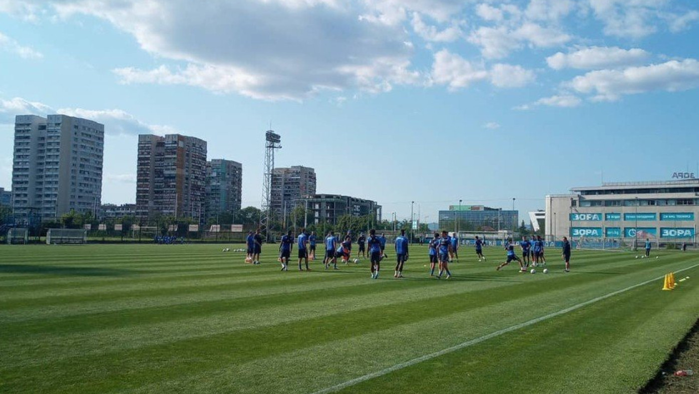 Με το ζόρι... 16 στην αποστολή της Λέφσκι