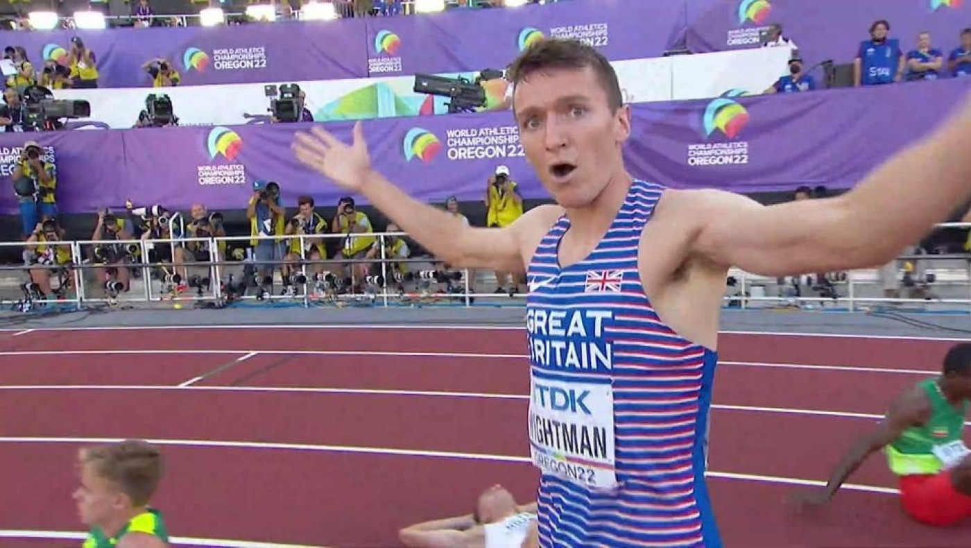 Παγκόσμιο Στίβου: Ο εκφωνητής του σταδίου περιέγραψε τη νίκη του γιου του στα 1500