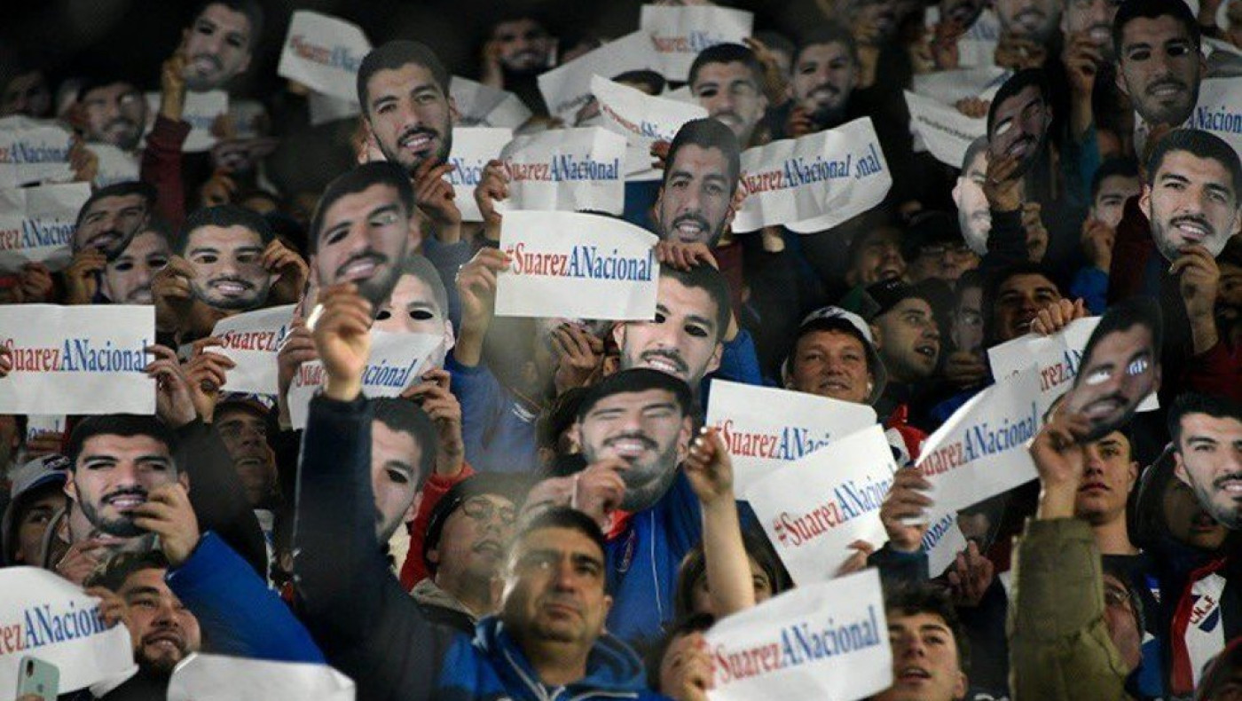 Σουάρεζ: Μάσκες με το πρόσωπό του φόρεσε όλο το γήπεδο της Νασιονάλ