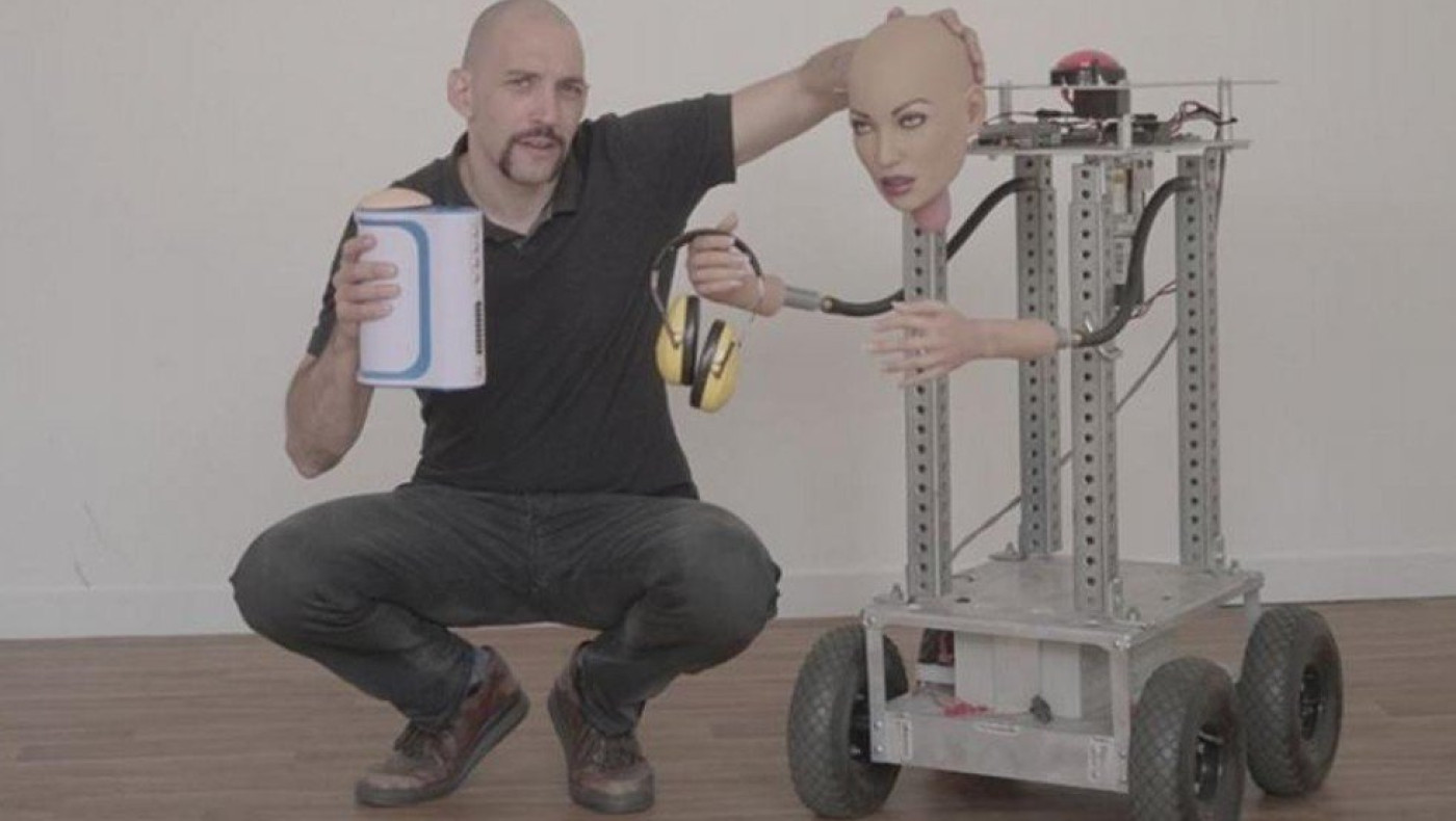 Τύπος έφτιαξε συσκευή για στοματικό έρωτα με φωνητικές εντολές