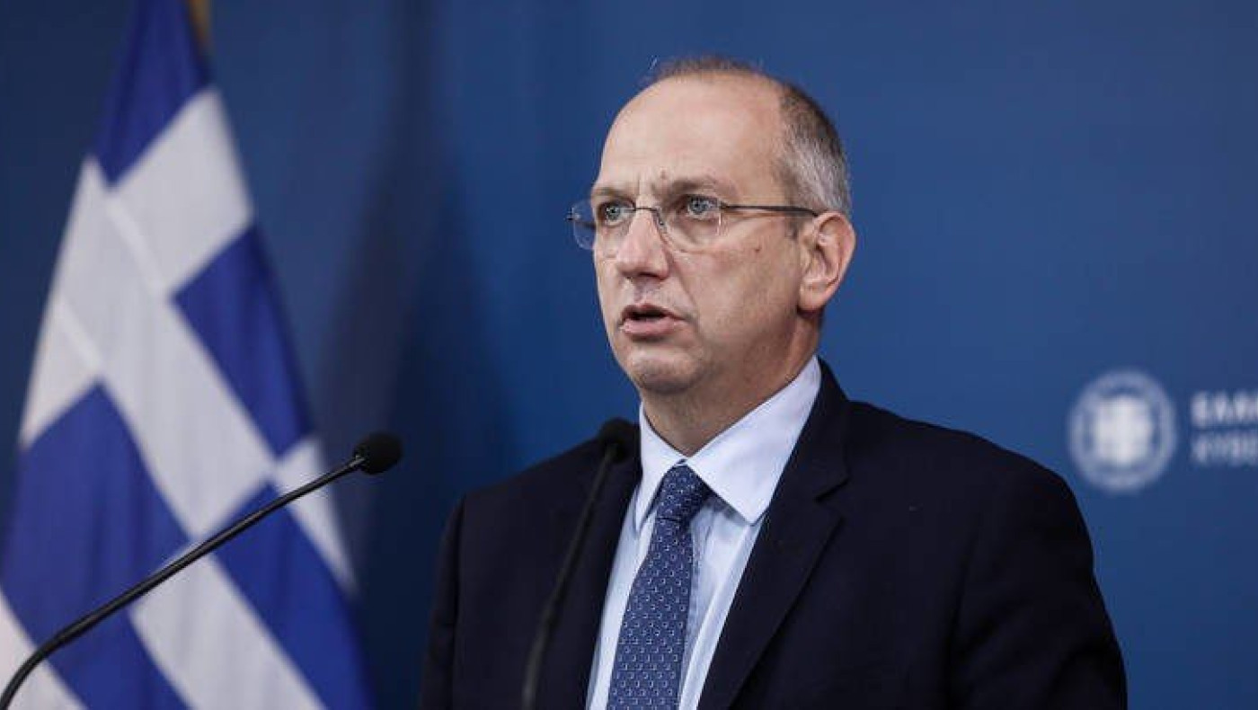 Γιάννης Οικονόμου: Εννιά μήνες η άδεια μητρότητας στον ιδιωτικό τομέα