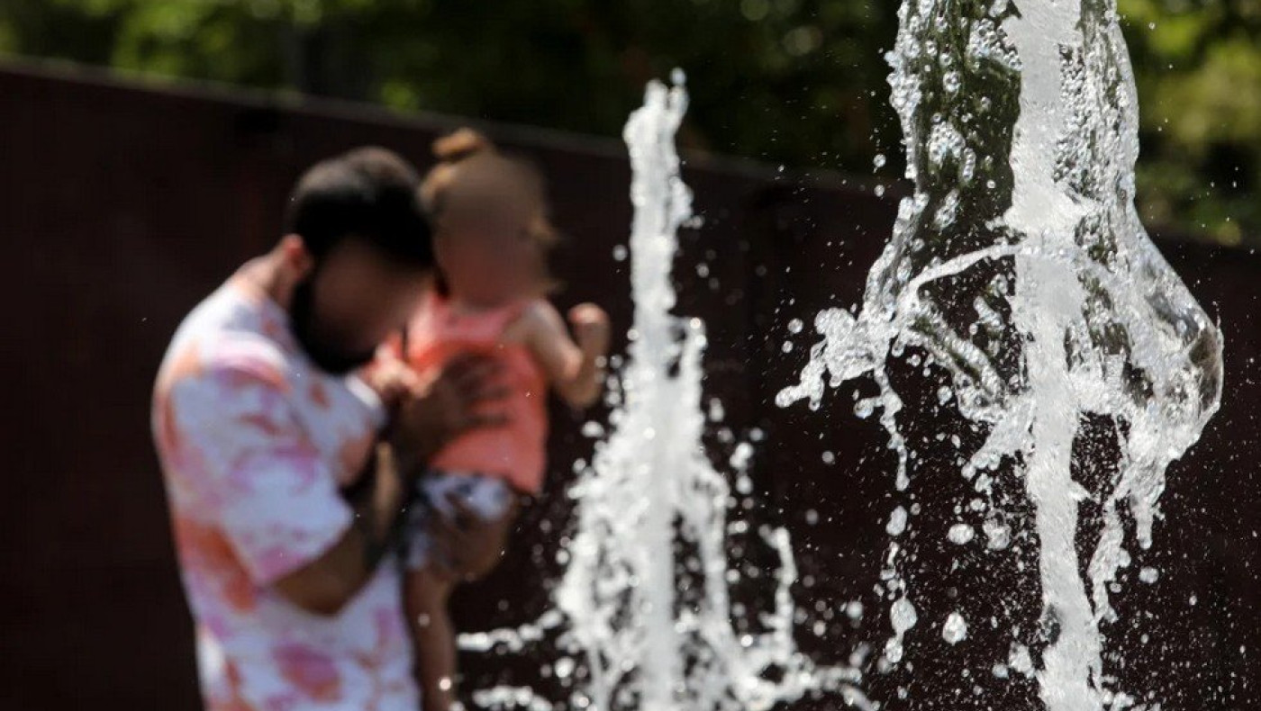 «Καμίνι« η χώρα: Πότε θα «ανασάνουμε» από τον καύσωνα