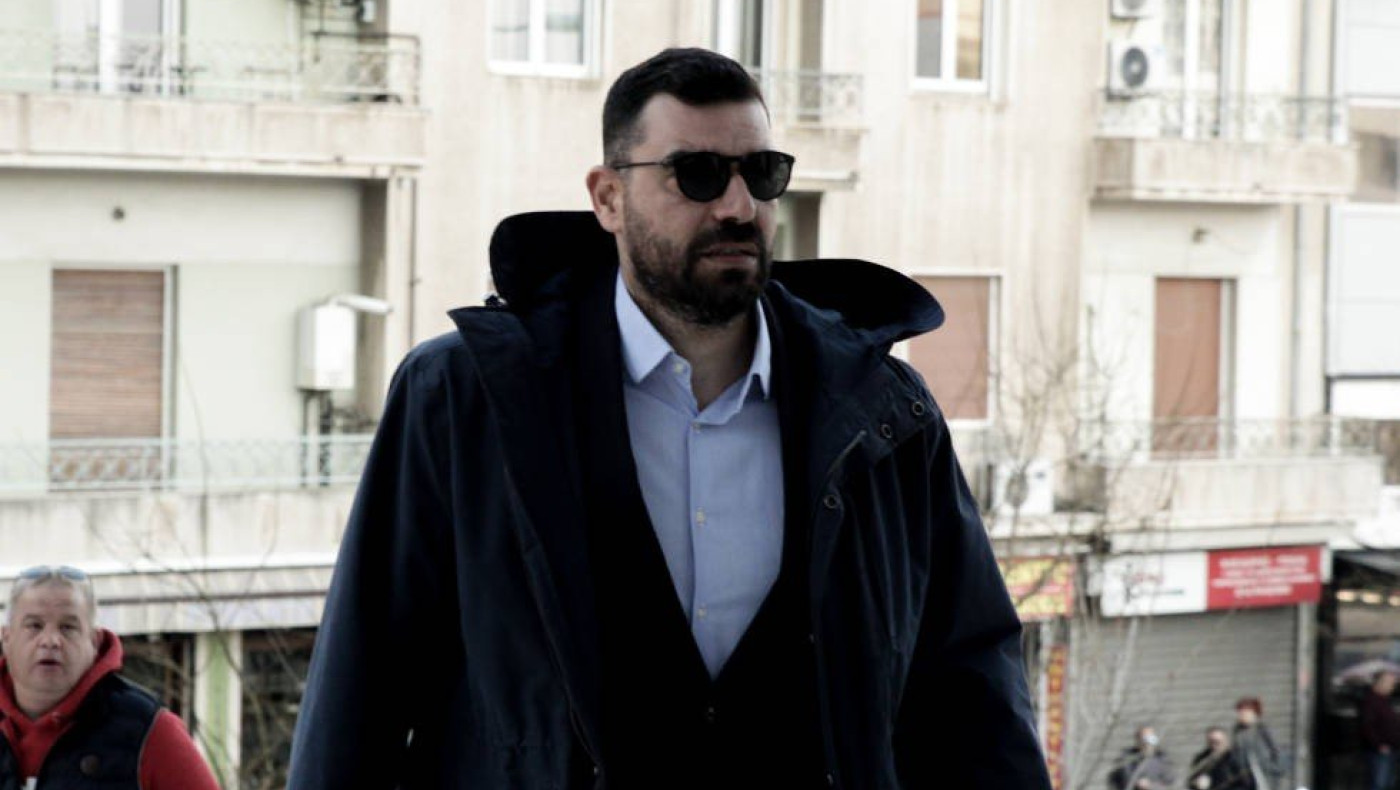 Ο Κωνσταντινέας αποβλήθηκε από αγώνα μπάσκετ και απειλεί με μηνύσεις