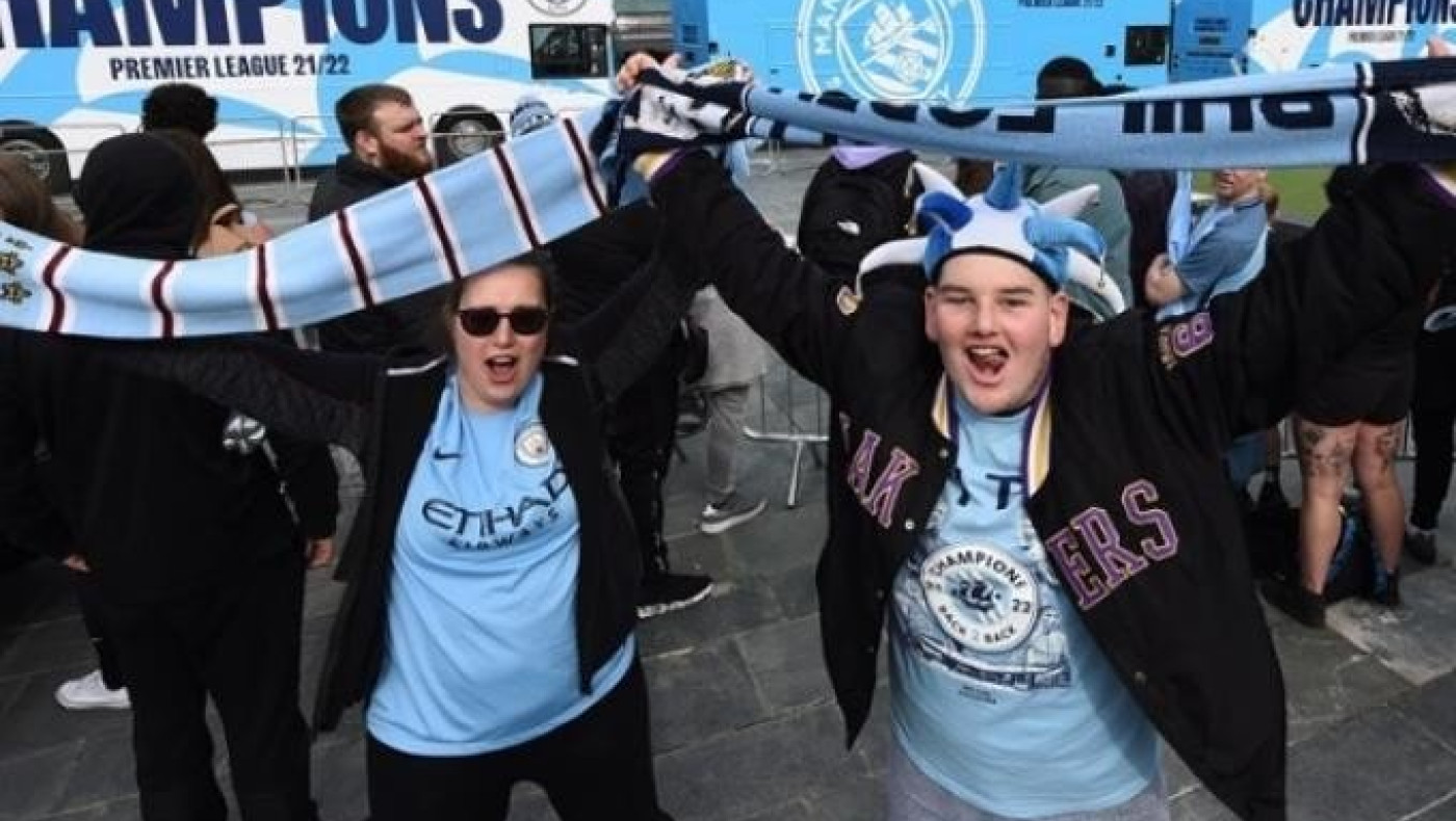 Η Σίτι έφτιαξε κασκόλ υψηλής τεχνολογίας για τους φιλάθλους της