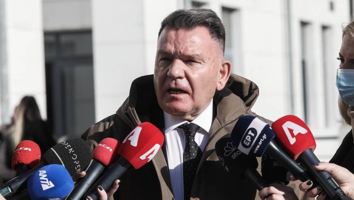 Αλέξης Κούγιας κατά Γρηγόρη Λέων: «Εμφανίζεται σαν την πορ...»