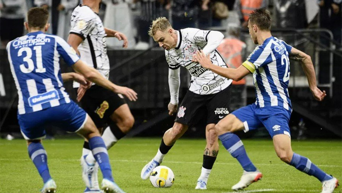 Βραζιλιάνος: Στο «Χ» Σεαρά και Λοντρίνα, στο «2» Ρεντ Μπουλς, Φιλαδέλφεια