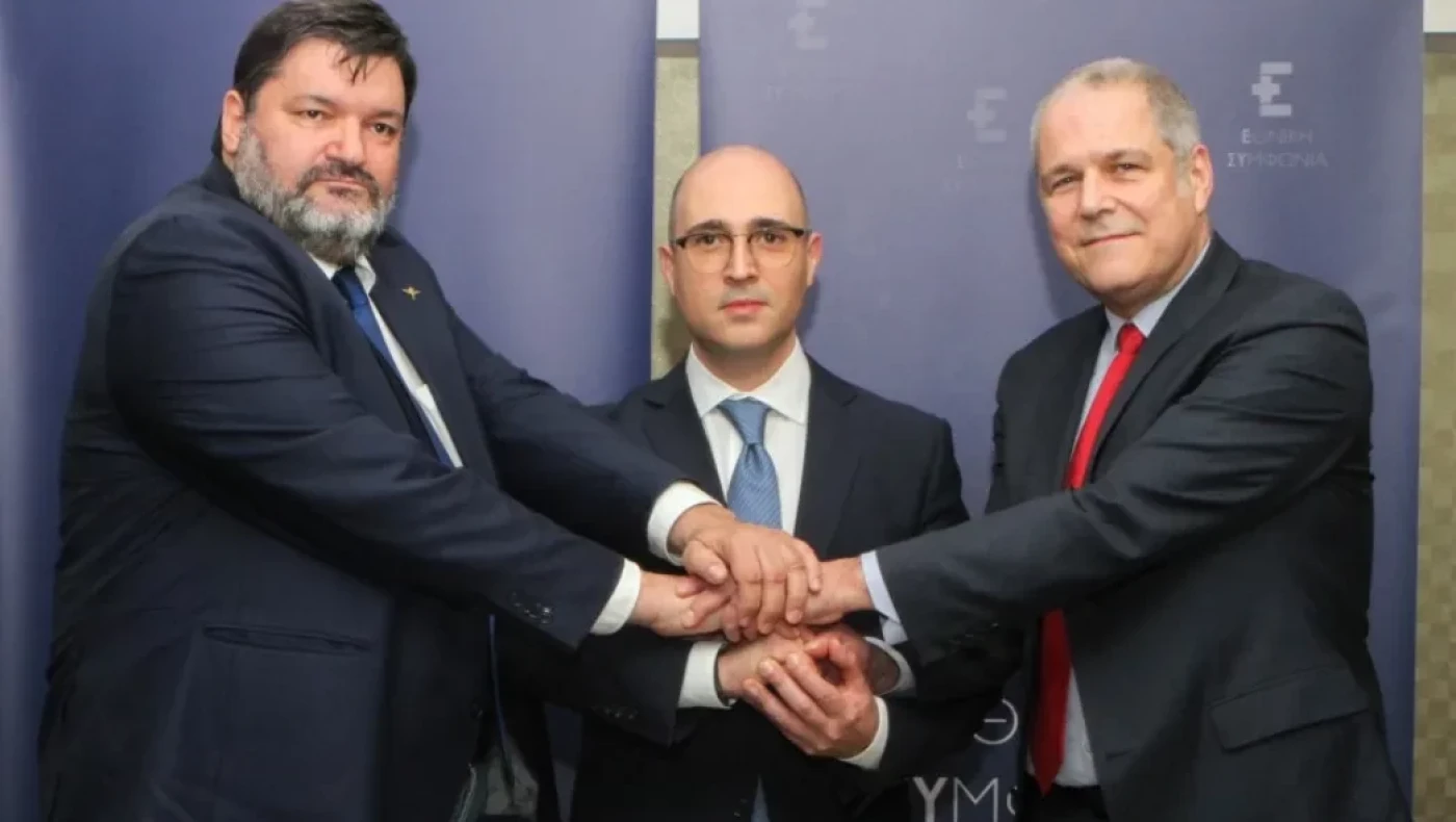 «Ηχεία του Μαξίμου-Ιζνογκούντ» Ο…πόλεμος Μπογδάνου-Τζήμερου-Κρανιδιώτη καλά κρατεί