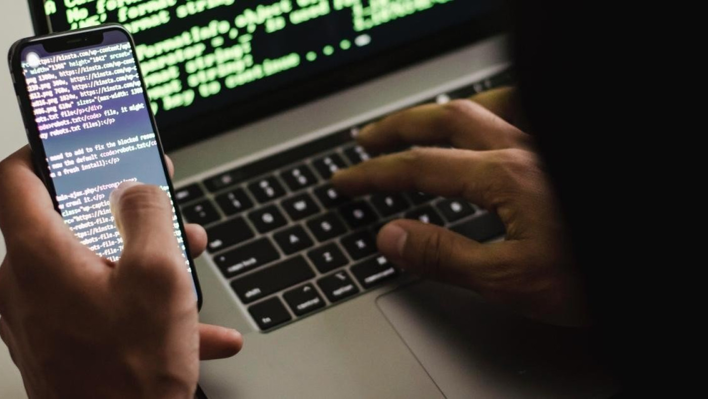 New York Times για υποκλοπές: «Σκάνδαλο που θυμίζει τα χρόνια της χούντας»