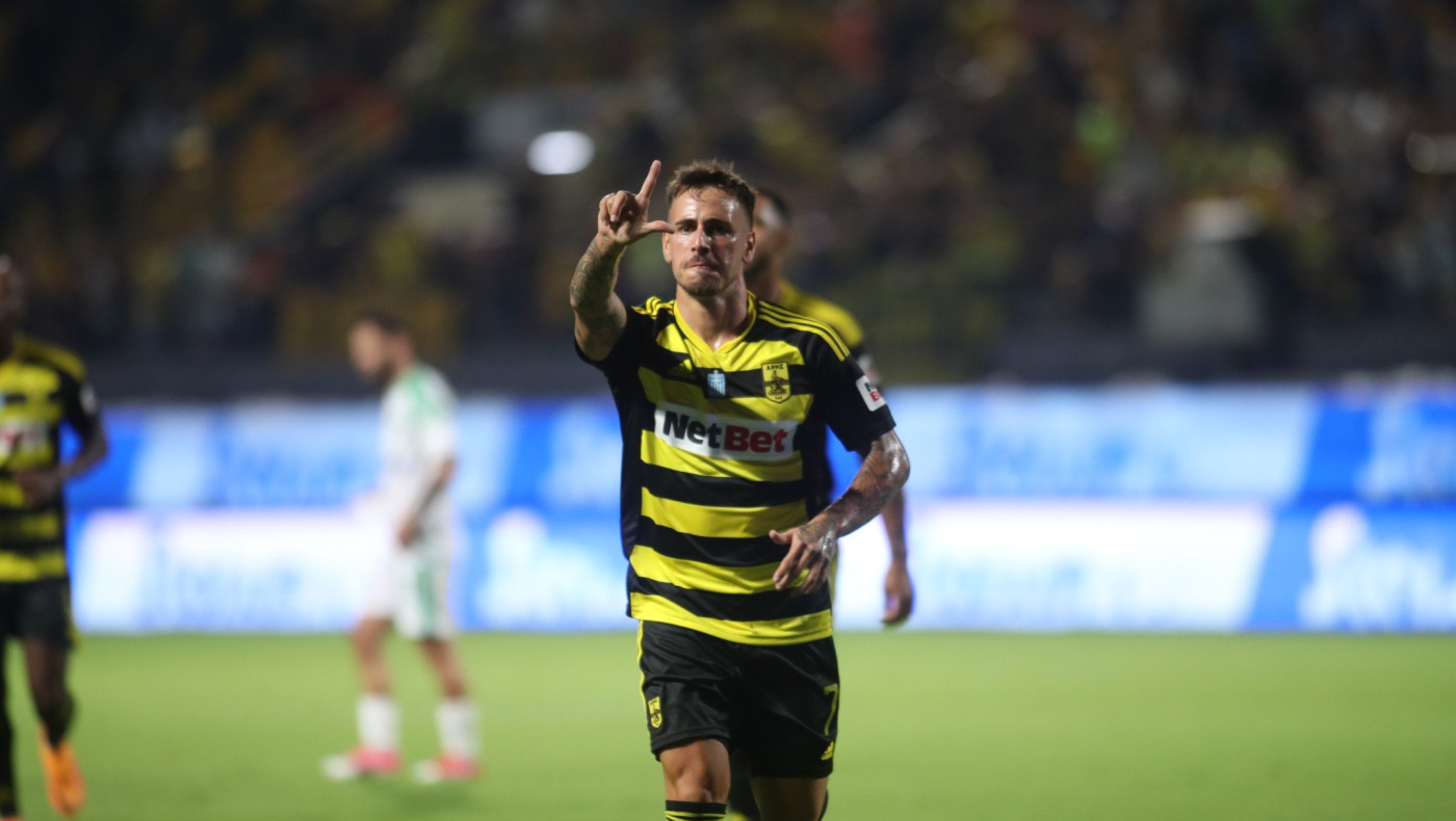 Ανοίγει το σκορ ο Άρης με πανέμορφο σουτ του Μαντσίνι (vid)