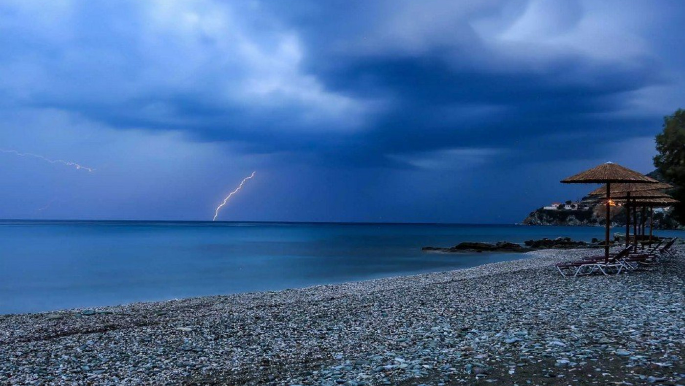 Καιρός – Αρναούτογλου: Σοβαρή η επιδείνωση το επόμενο 48ωρο! Περιμένουμε ακόμα και ανεμοστρόβιλους