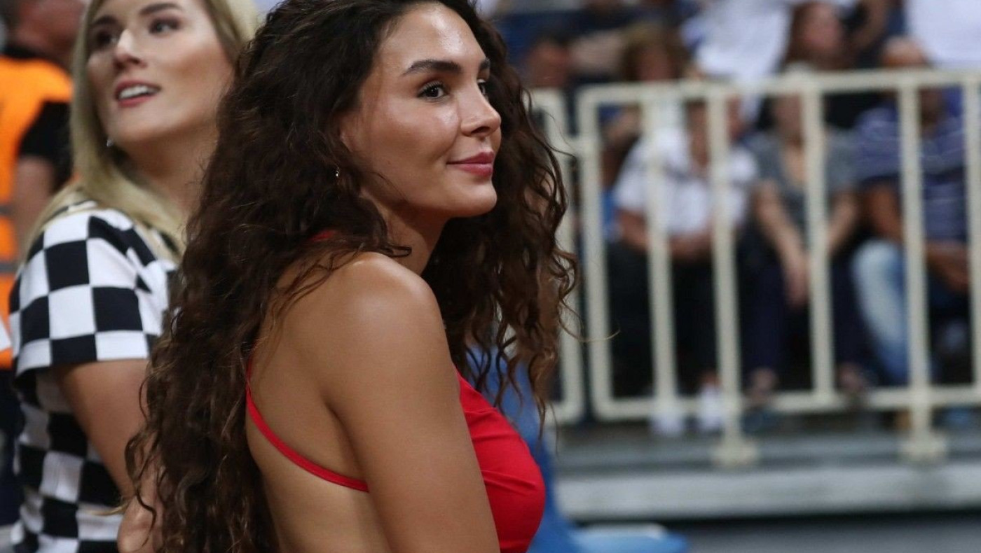 Αυτή είναι η Τουρκάλα που τράβηξε τα βλέμματα στο ΟΑΚΑ