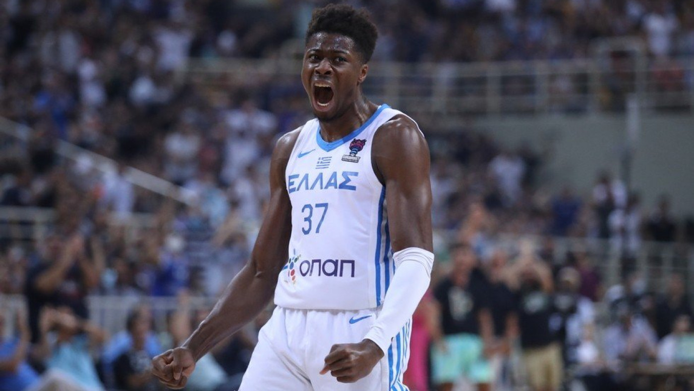 Ο Κώστας «ντύθηκε» Γιάννης και η Εθνική «λύγισε» την Τουρκία