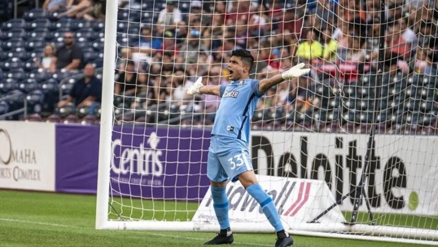 Απίστευτο: Τερματοφύλακας σκόραρε στα 26 δευτερόλεπτα με βολέ