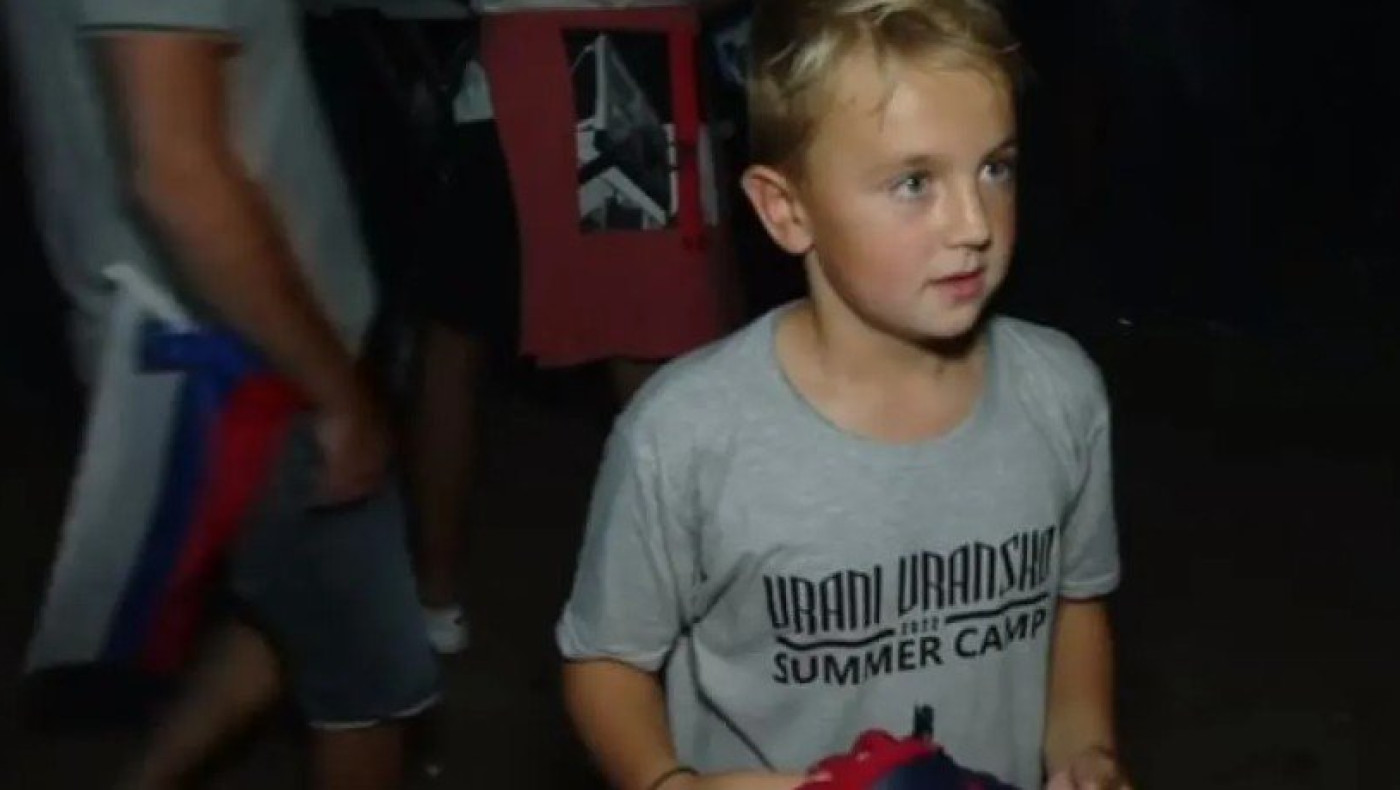 Ντόντσιτς: Νεαρός φαν του πέταξε παπούτσι και το πήρε πίσω υπογεγραμμένο