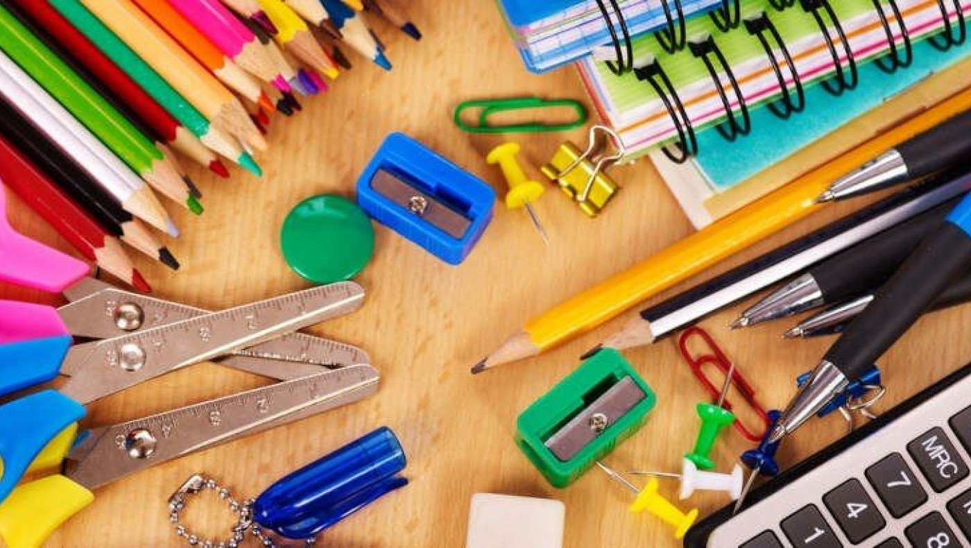 Ακρίβεια: Τσουχτερές τιμές στα σχολικά είδη, αύξηση πάνω από 20%