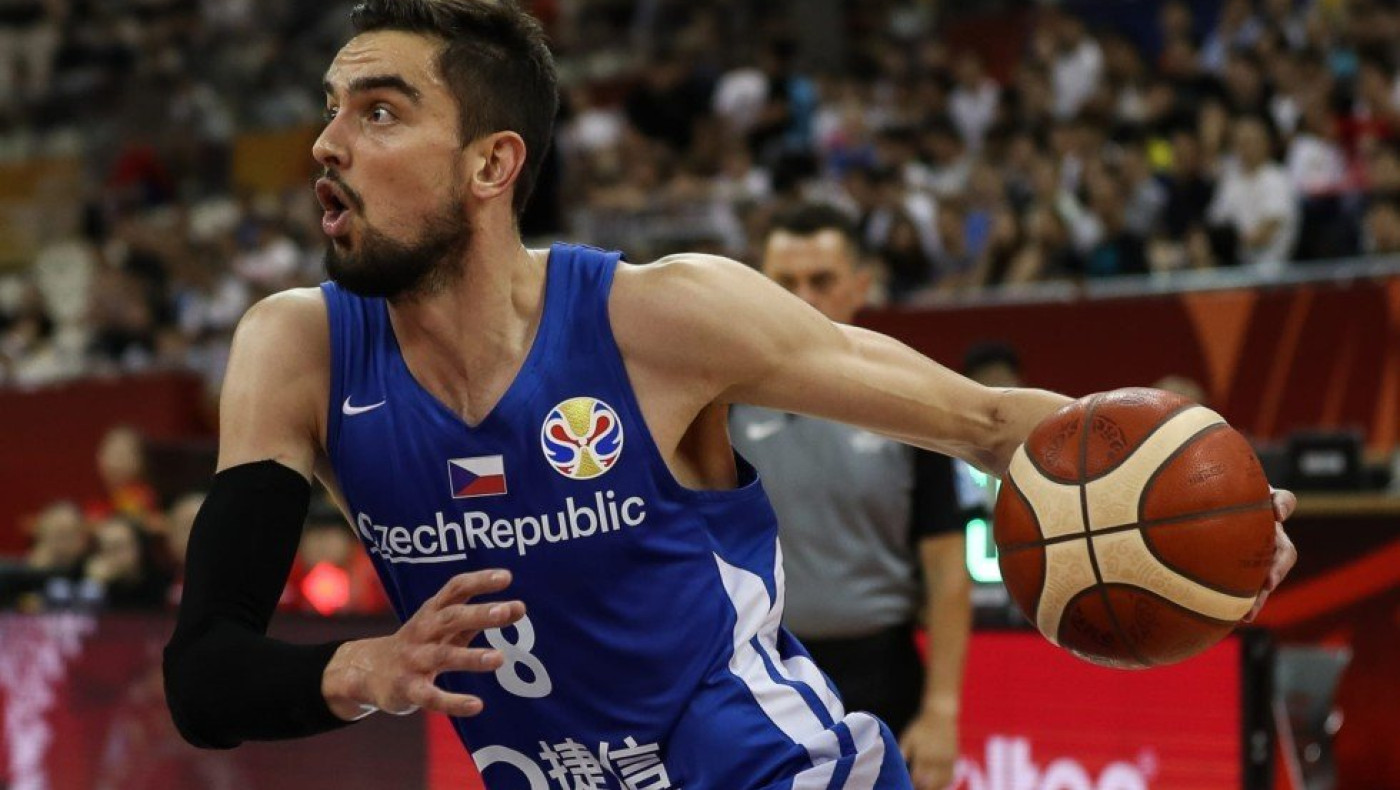 Eurobasket 2022: Η Τσεχία εξαντλεί τα περιθώρια για τον Σατοράνσκι