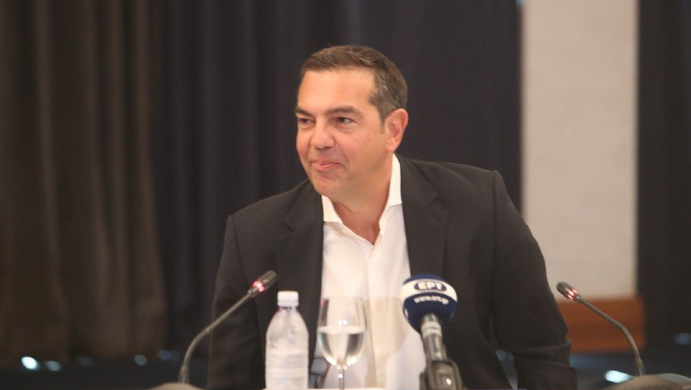 Τσίπρας: «Η ΝΔ εγκατέλειψε τη Θεσσαλονίκη - Ευτυχώς δεν έβρεξε, θα ερχόμουν με ταχύπλοο»