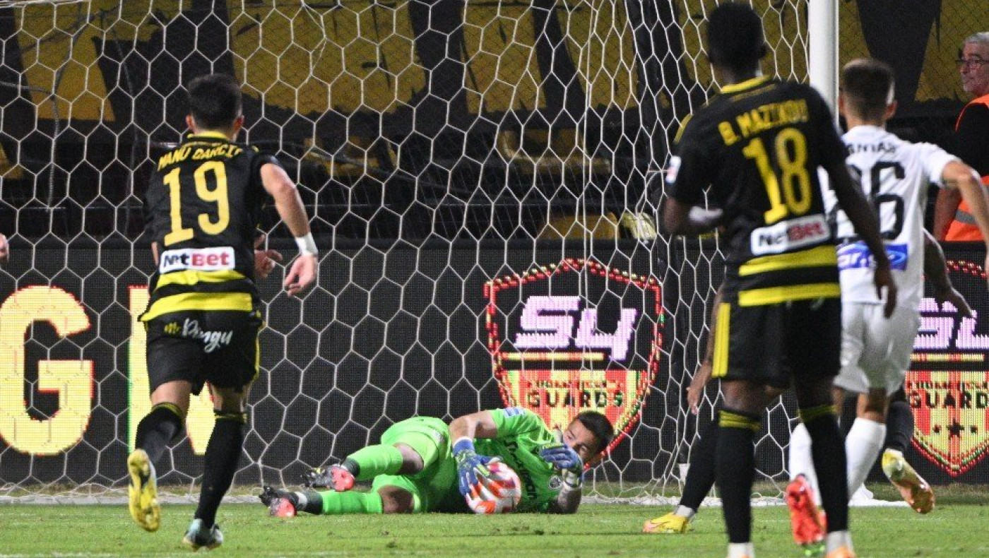 Είχε Κοτάρσκι και Μπράντον,﻿ αδύναμοι κρίκοι Αουγκούστο, Καντουρί