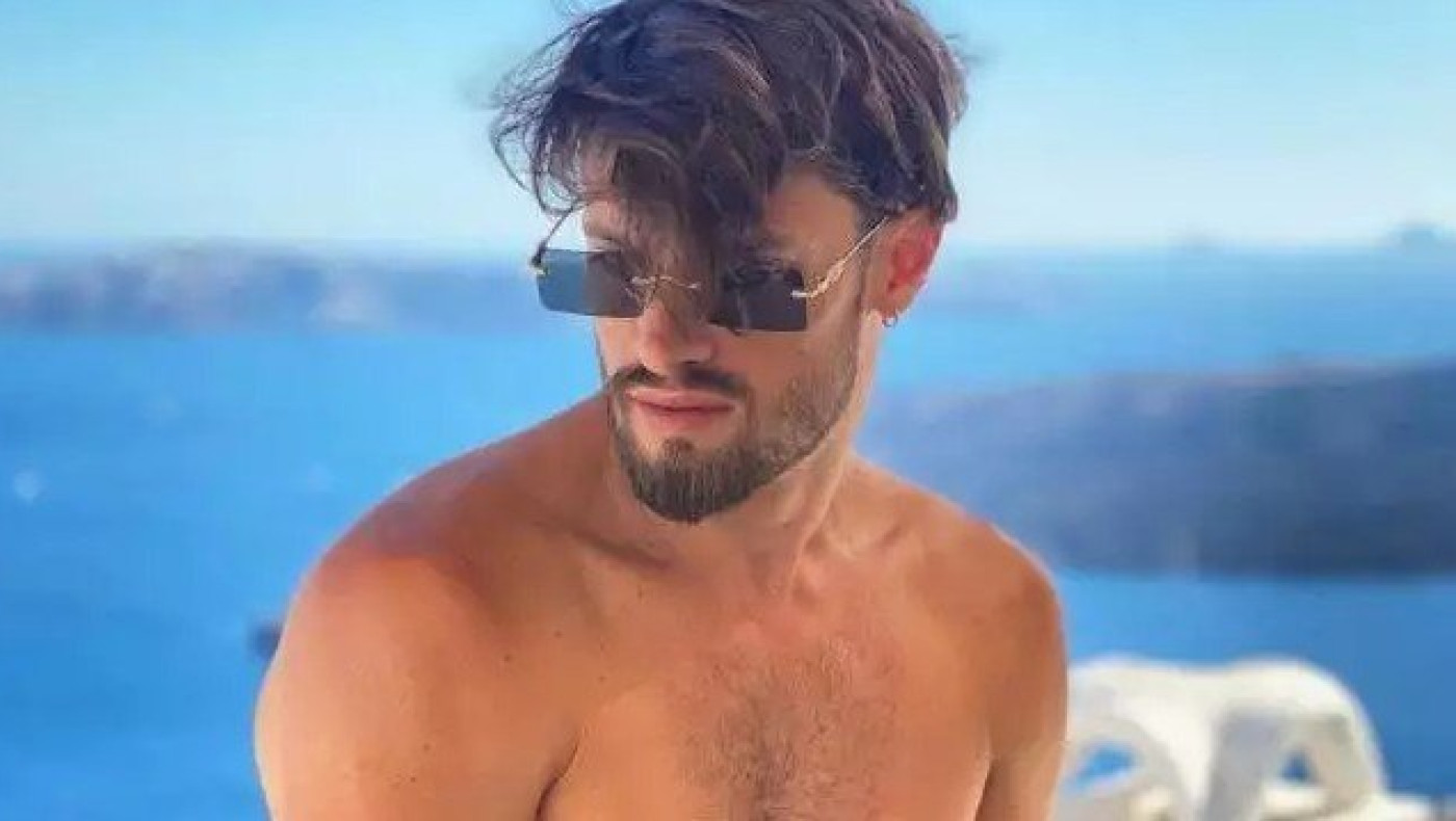 Σοκάρει ο Στέλιος Νιάκαρης: «Γδύσου και θα πάρεις τη δουλειά μου είπε και γδύθηκα»