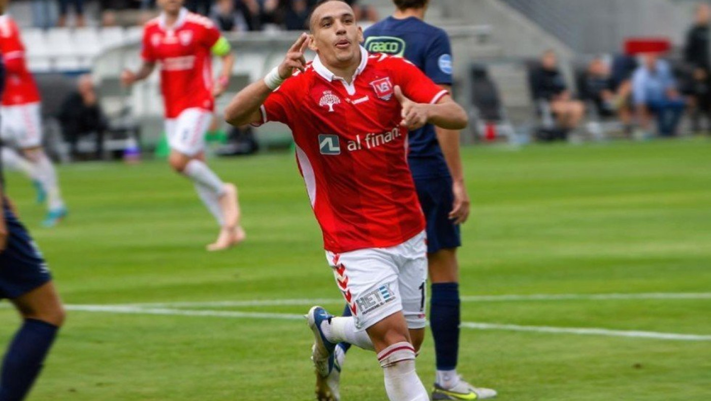 Εμμανουηλίδης: Ασταμάτητος με την φανέλα της Βέιλε, την οδηγεί στην κορυφή