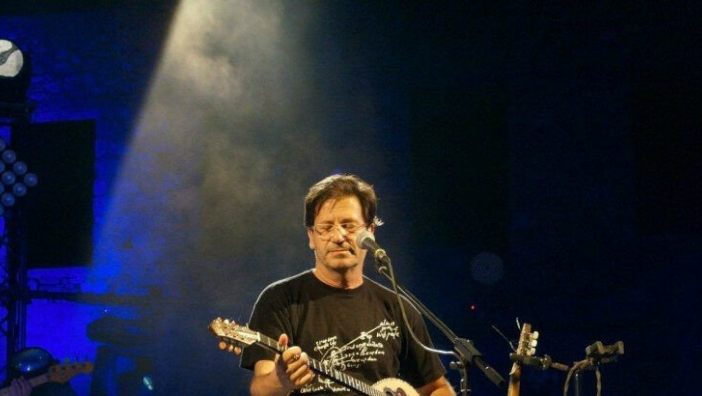 Θανάσης Παπακωνσταντίνου: Η καυστική απάντηση στην ανακοίνωση της αστυνομίας για τα επεισόδια