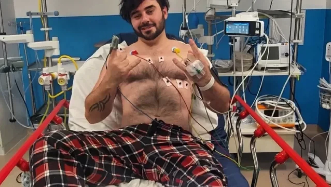 Gamer χτυπήθηκε από κεραυνό ενώ έπαιζε PlayStation!