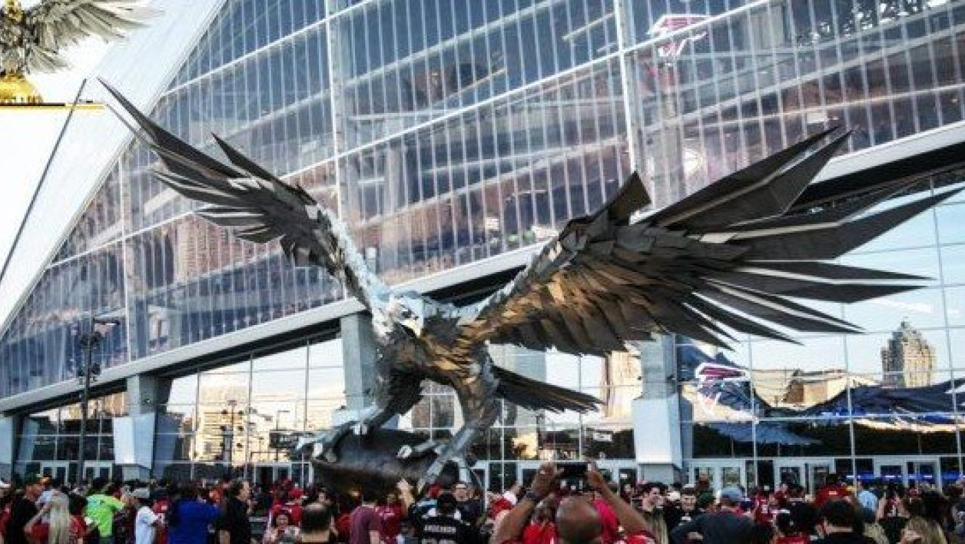 ΕΕΤΕ για τον Δικέφαλο Αετό στην OPAP Arena: «Να αποσυρθεί από τη δημόσια θέα -Παραπέμπει σε επιθετική τρομολαγνεία, κινητοποιεί εθνικιστικά αντανακλαστικά και αισθήματα αλυτρωτισμού»