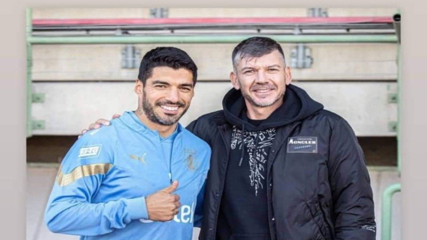 Ο Πάμπλο Γκαρσία πήγε με τον γιο του στη Μπρατισλάβα για να δει Ουρουγουάη και... Σουάρες (Pics)