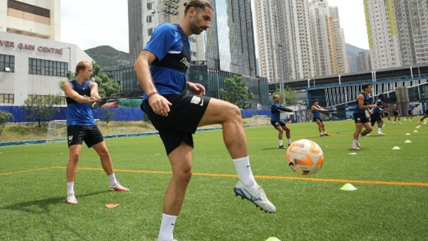 Ο Μανιάς σκόραρε στο ντεμπούτο του στο Χονγκ Κονγκ