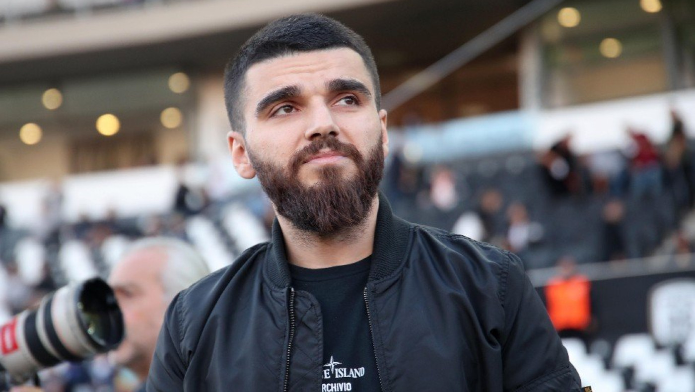 ΠΑΟΚ: Στα αποδυτήρια ο Γιώργος Σαββίδης