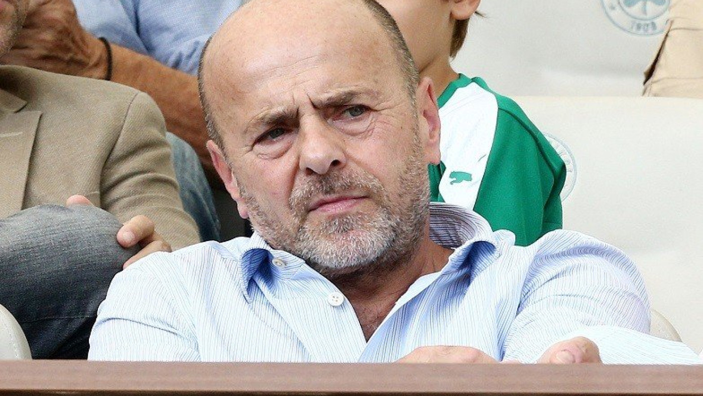 Βάζει ενέχυρο τα διαρκείας! 