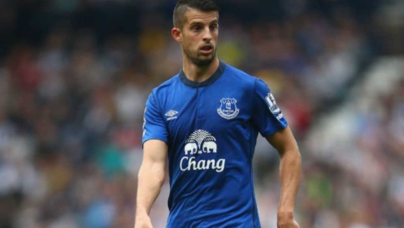 Αποβολή ρεκόρ για Μιραλάς (vid)