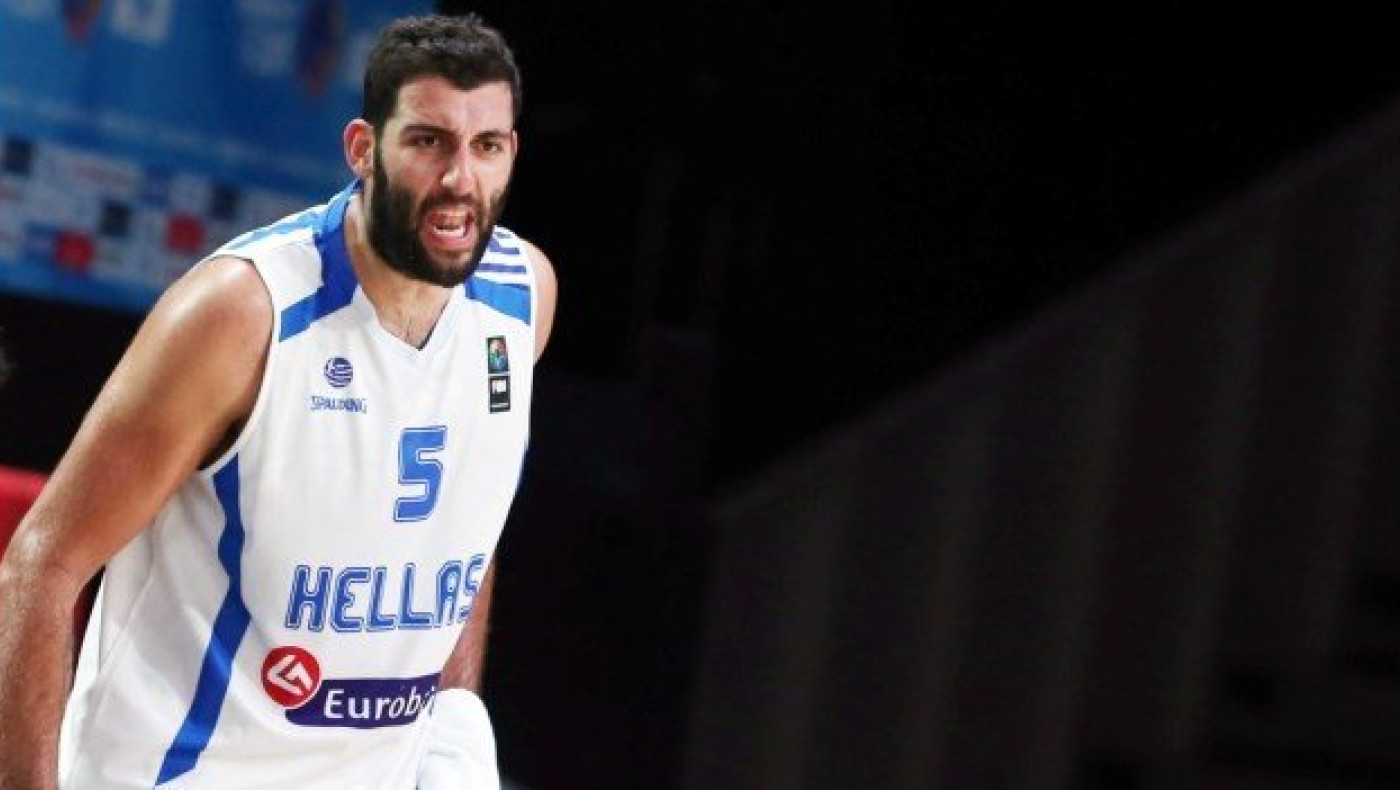 «Εμείς την πονάμε, εσείς δεν το καταλαβαίνετε και χαίρεστε»