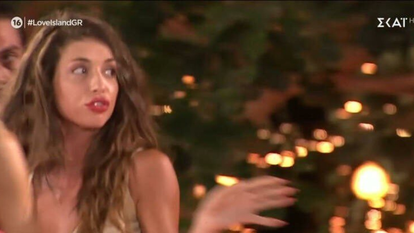 Love Island: Η Κλαούντια «έκλεψε» τον Κόρκα- Ιωάννα: «Φίδι και… σκ@@@χαρακτήρας» (vids)