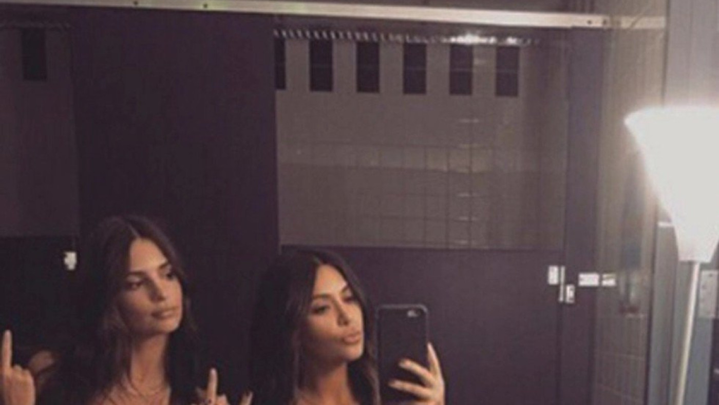 Topless Έμιλι Ραταϊκόφσκι και Κιμ Καρτνάσιαν από το... παρελθόν