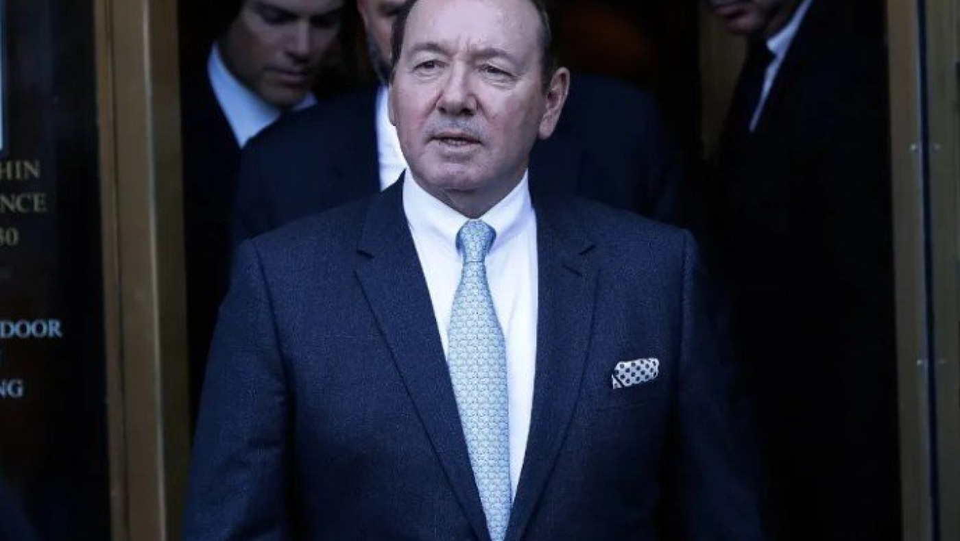 Κέβιν Σπέισι: «Δεν μπορούσα να πω ότι είμαι γκέι επειδή ο πατέρας μου ήταν νεοναζί»