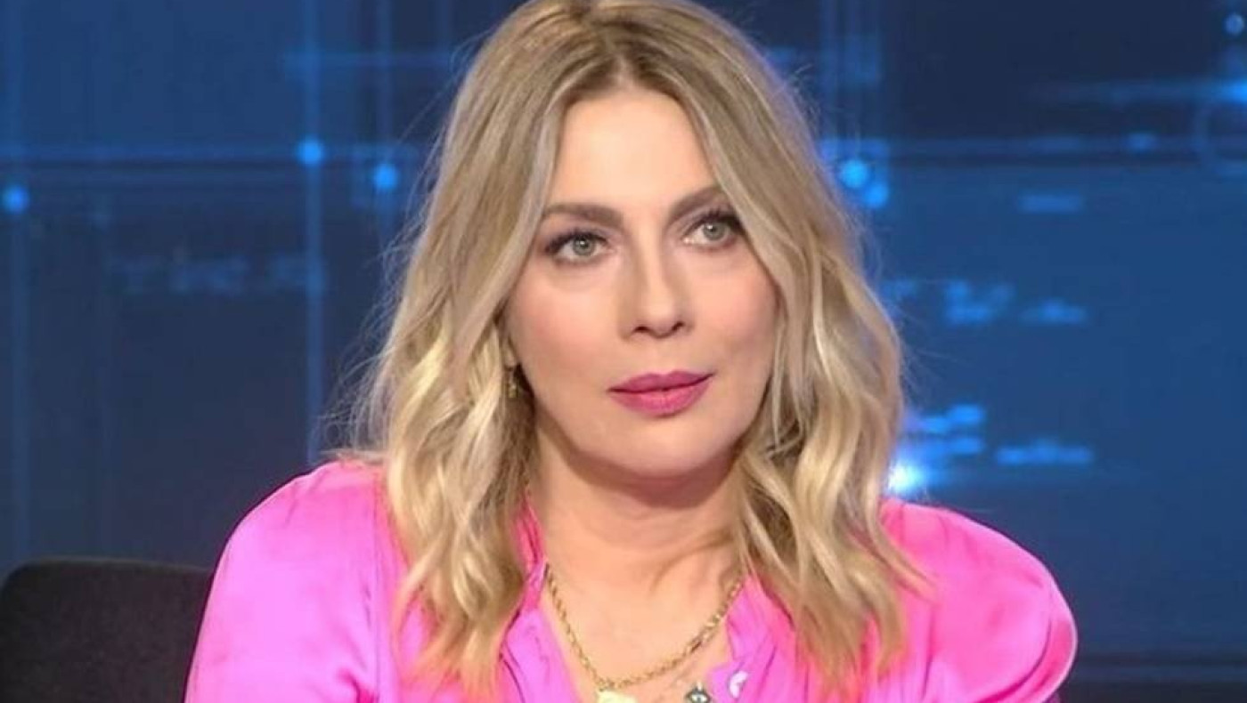 Σμαράγδα Καρύδη: «Στην αρχή δεν με ήθελαν καθόλου στο Παρά Πέντε» (vid)