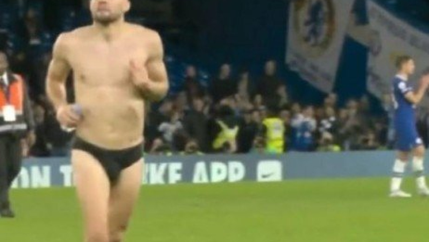 Τα... πέταξε όλα ο Κόβασιτς μετά το παιχνίδι με τη Γιουνάιτεντ (vid)